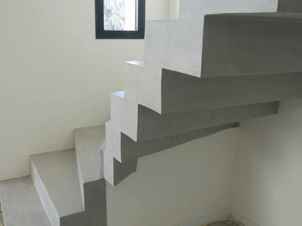 Création d'escalier en béton Le Vernet