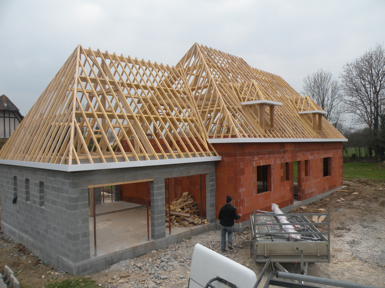 Entreprise de charpente à Louroux-de-Bouble