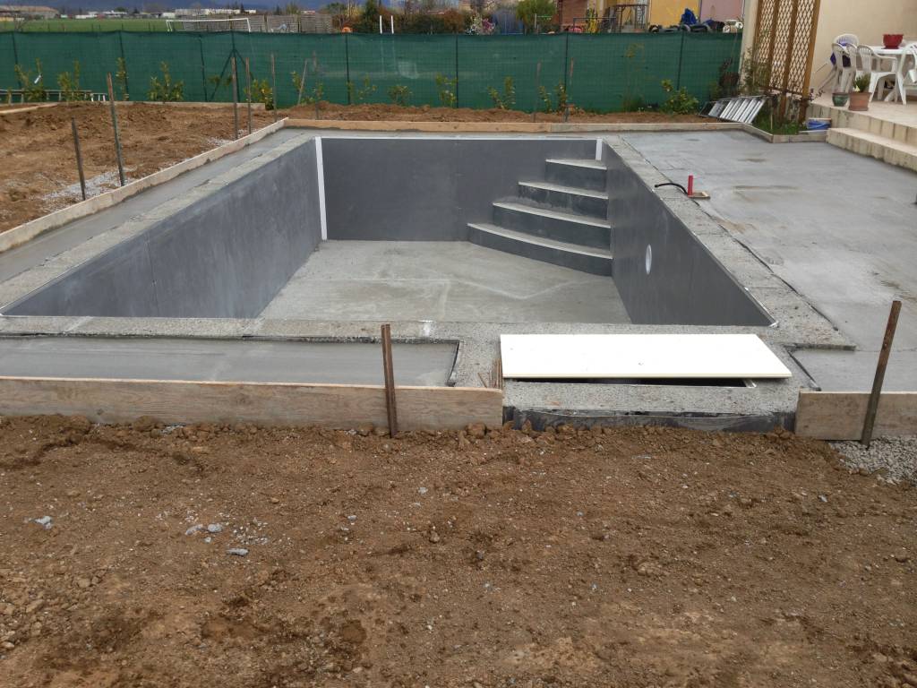 Création piscine béton Montluçon